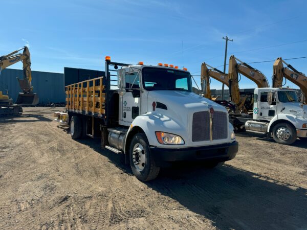 2021 KENWORTH T270 Attenuator - Image 2