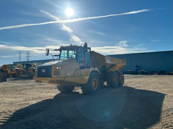 2022 CATERPILLAR 730 Articulated Dump Truck - Image 7